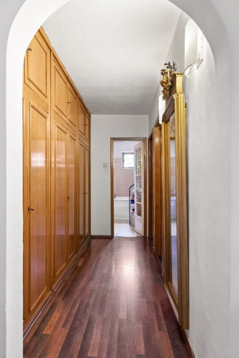 Casa versatila Banu Manta | 12 camere | Curte individuala | 4 locuri de parcare
