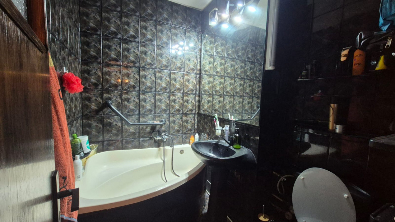 Apartament 2 camere, renovat, zona Craiovei – Pitești