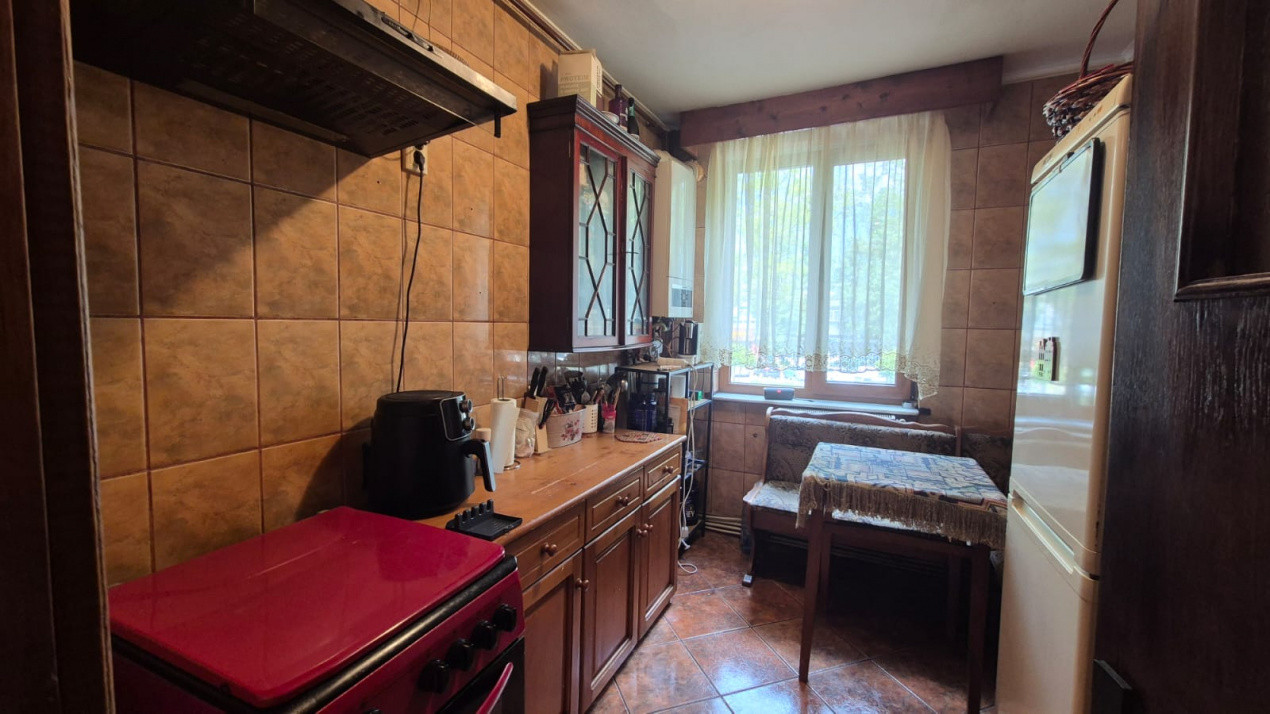 Apartament 2 camere, renovat, zona Craiovei – Pitești