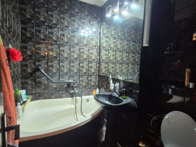 Apartament 2 camere, renovat, zona Craiovei – Pitești