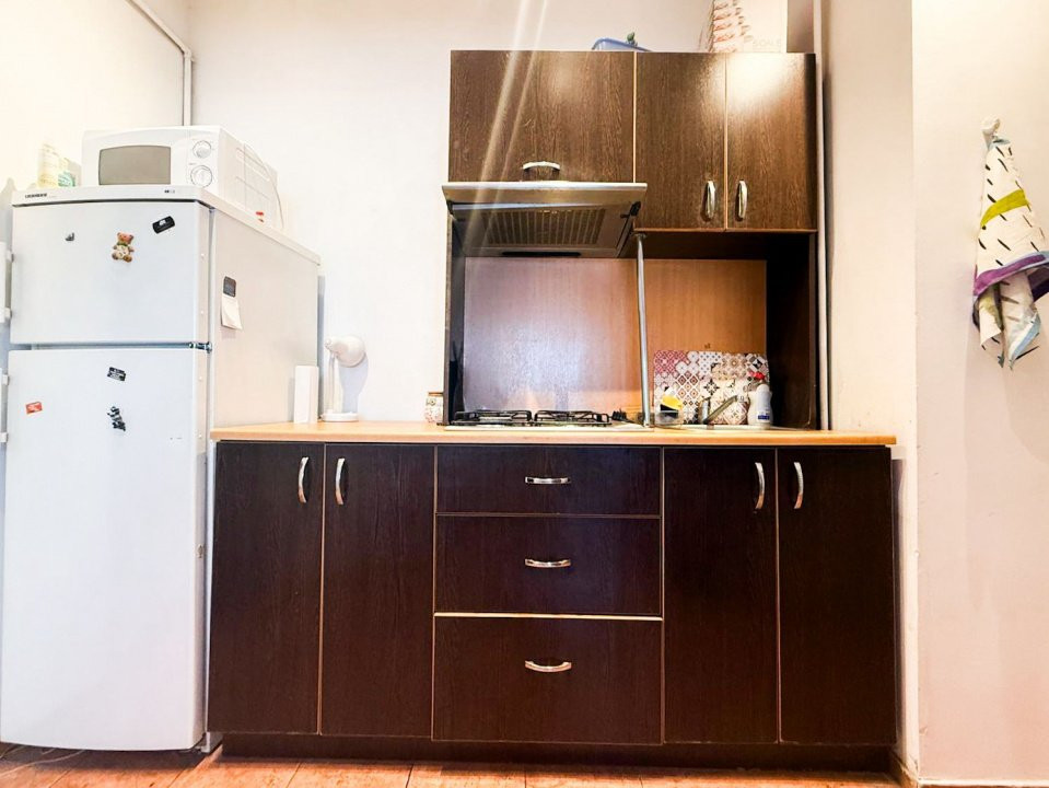 Investitie 2 garsoniere, 1 apt 2 camere pe Calea Victoriei – Pta Amzei Bloc Aro
