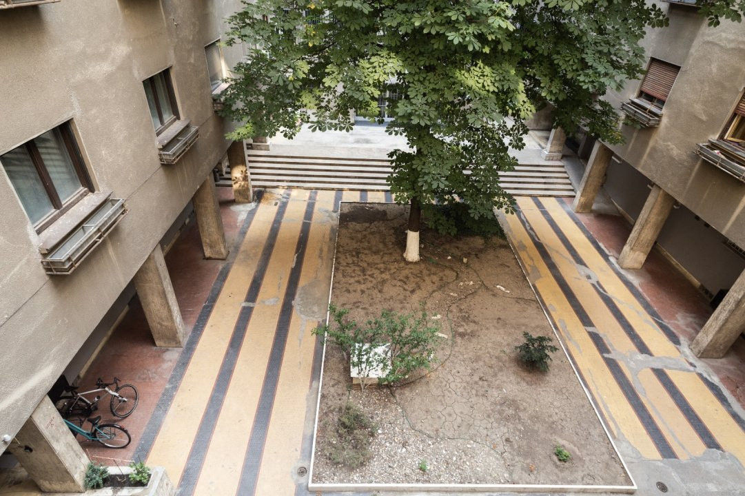 Investitie 2 garsoniere, 1 apt 2 camere pe Calea Victoriei – Pta Amzei Bloc Aro