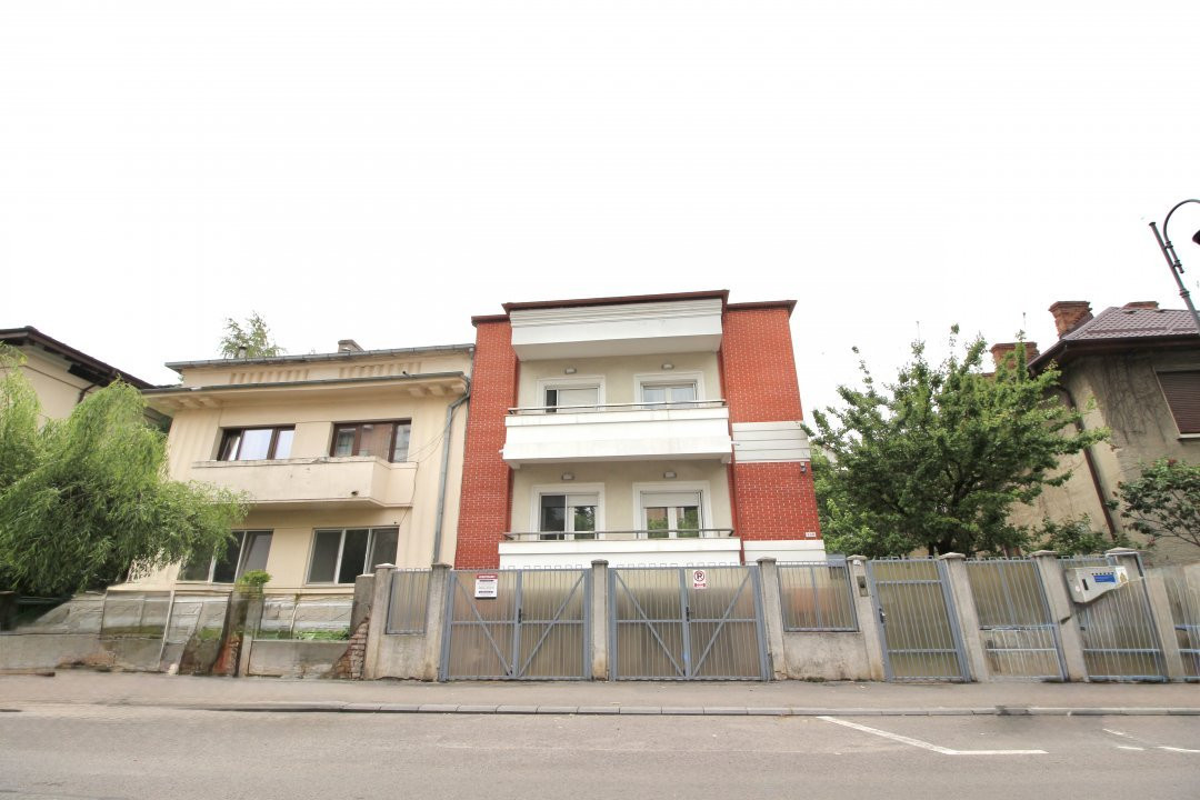 TELEVIZIUNE-STRADA ZAMBACCIAN, APARTAMENT 4 CAMERE IN VILA, 134 MP!