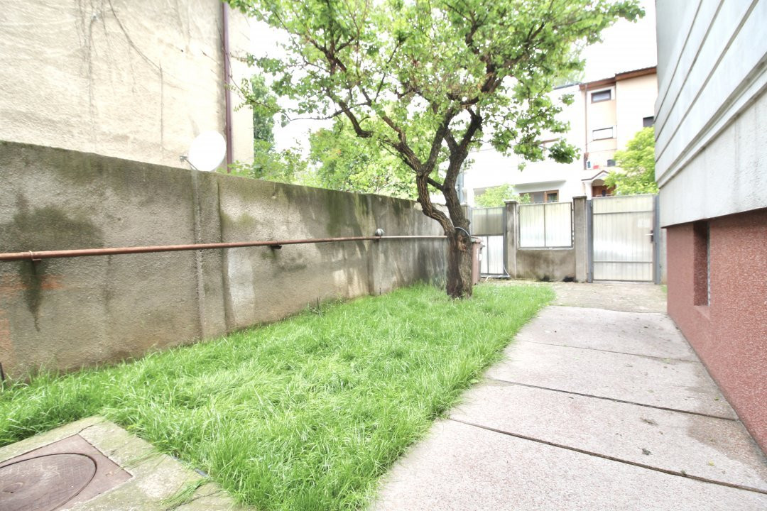 TELEVIZIUNE-STRADA ZAMBACCIAN, APARTAMENT 4 CAMERE IN VILA, 134 MP!