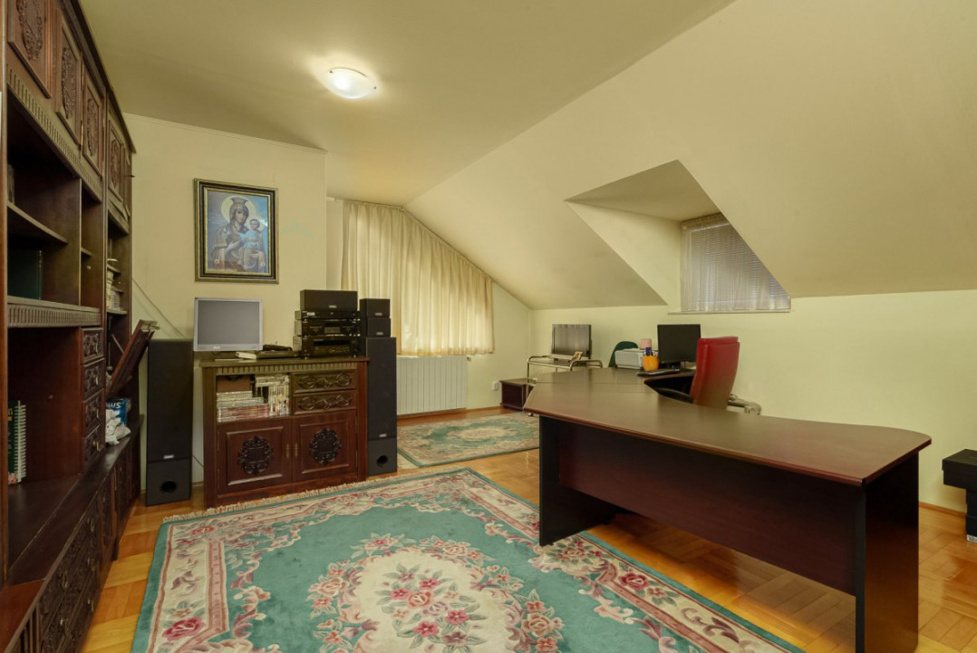 Drumul Taberei - Valea Oltului, casa 9 camere, lot 1158 mp