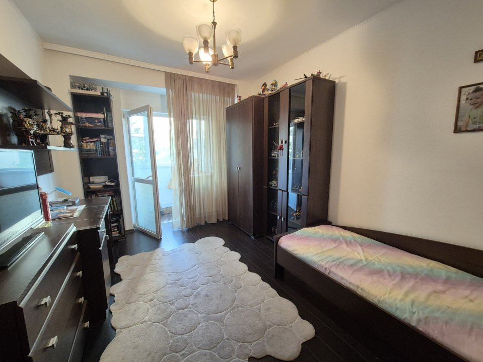 Apartament 4 camere spatios, Piata 1 mai, prima inchiriere