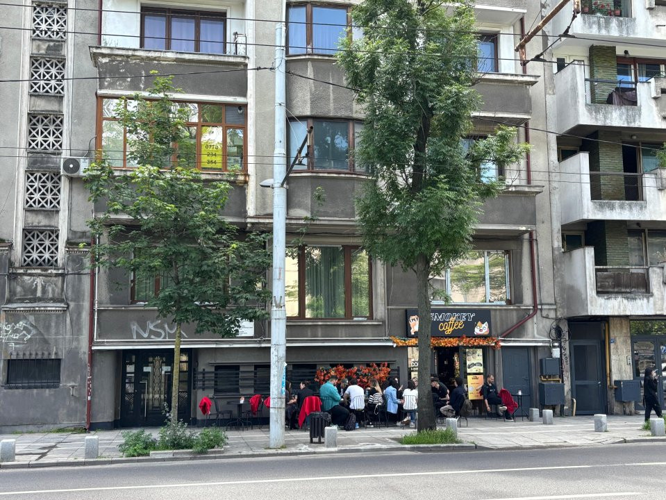 Garsoniera de la Drept, etaj 1, 28 mp, mobilata, centrala, 5 min metrou izvor
