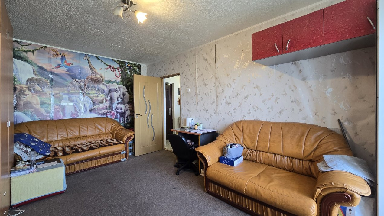 De vanzare apartament 3 camere Militari - Gorjului