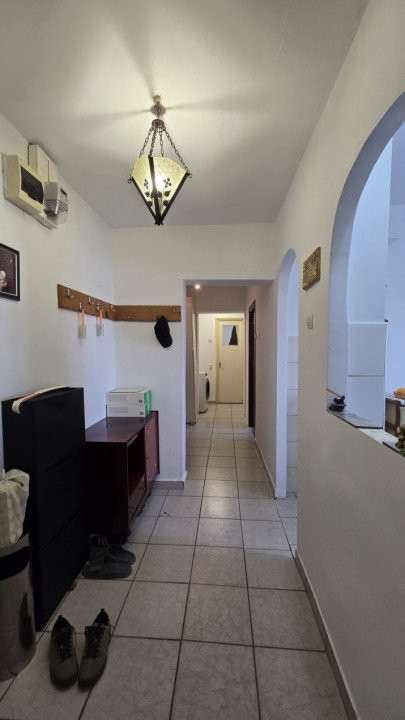 De vanzare apartament 3 camere Militari - Gorjului