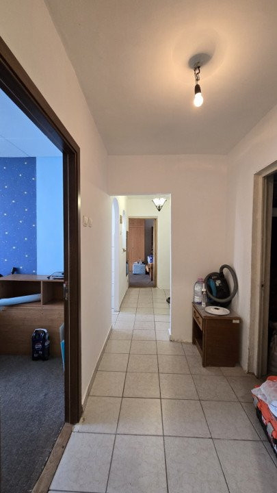 De vanzare apartament 3 camere Militari - Gorjului