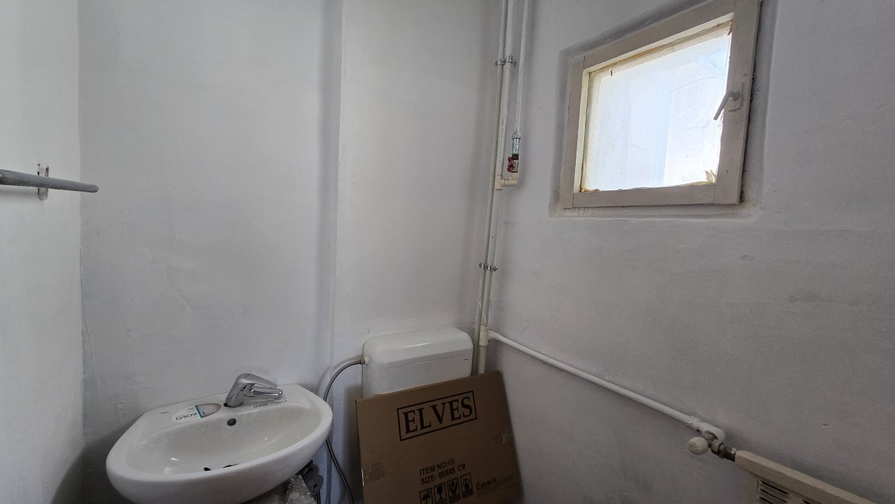 De vanzare apartament 3 camere Militari - Gorjului