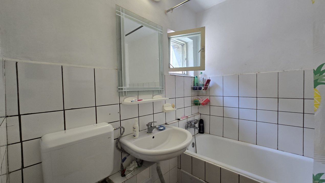 De vanzare apartament 3 camere Militari - Gorjului
