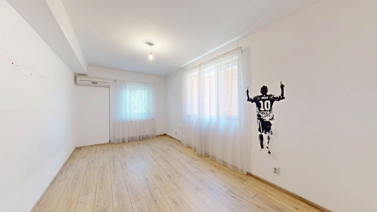 De vanzare Casa  cu 7 camere + Piscina in Zona  Prelungirea Ghencea