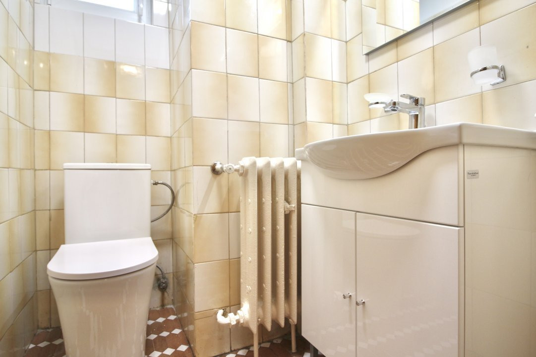 TELEVIZIUNE-ZAMBACCIAN, APARTAMENT 4 CAMERE IN VILA, 134 MP!