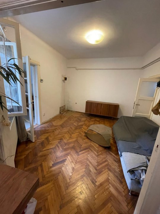 Apartament cochet/curte interioara zona Unirii - Udriste
