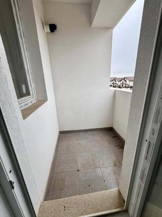 Gars decomandata zona Militari Residence mutare imediata!!