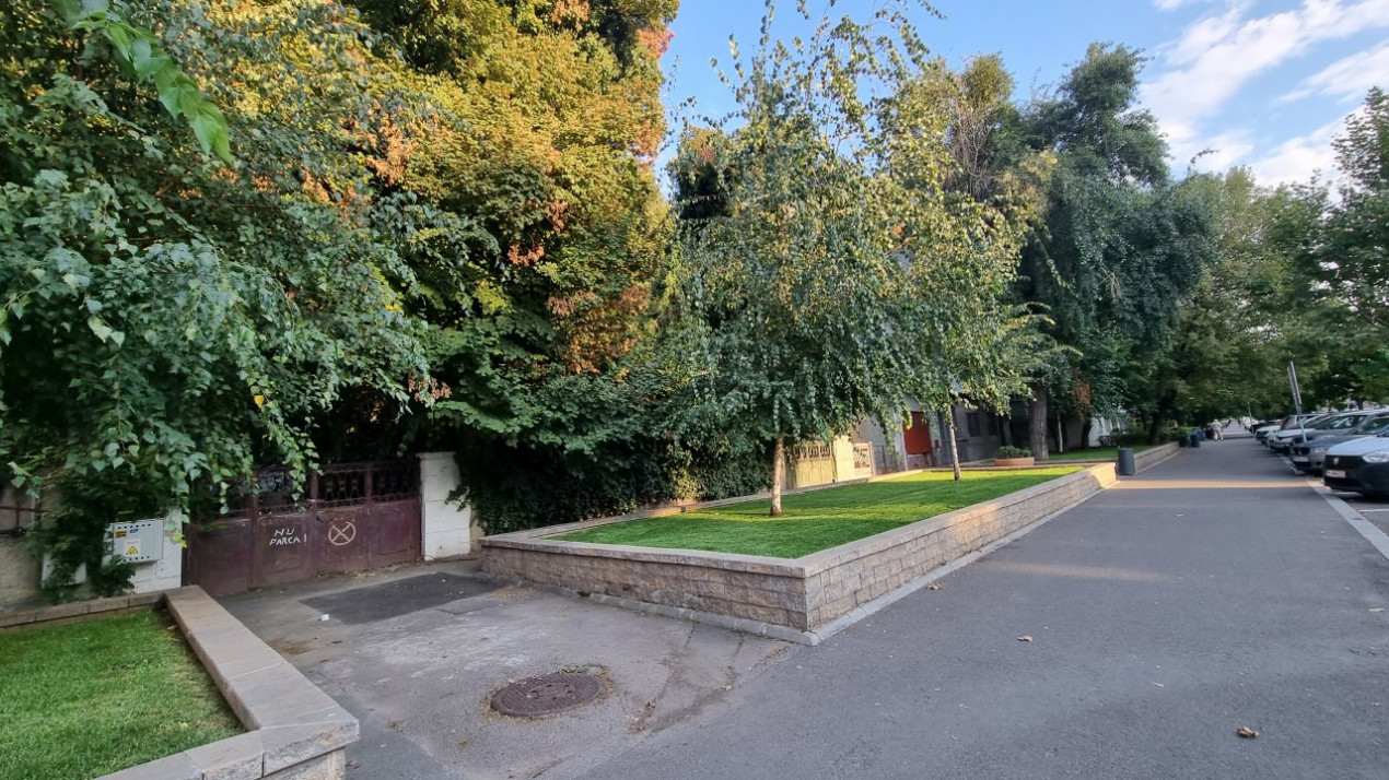 Spațiu comercial cu grădină exclusivă de473mp la bulevardul Cantemir