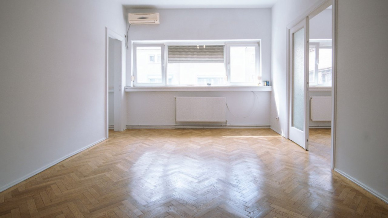 Apartament neoclasic în inima Bucureștiului – o poveste de arhitectură și elegan