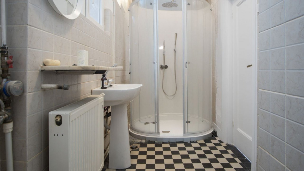 Apartament neoclasic în inima Bucureștiului – o poveste de arhitectură și elegan