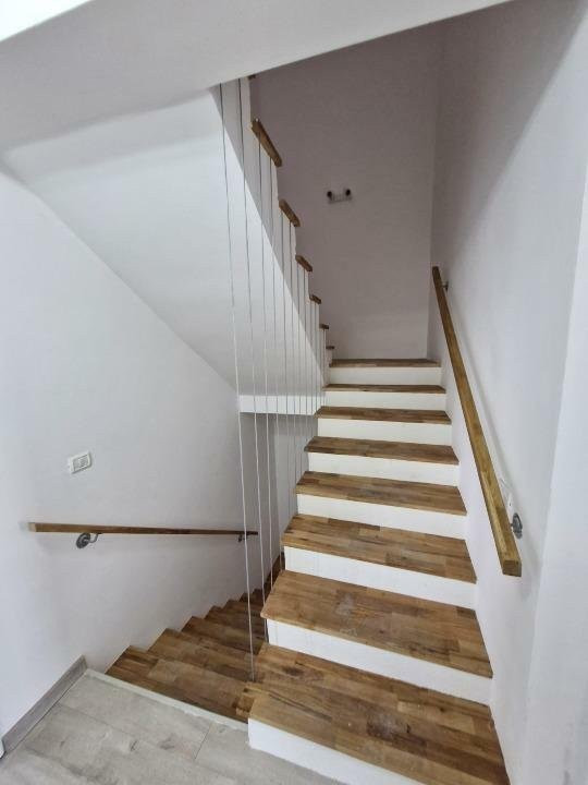 Vila, casa 5 camere, 2 parcari, Pipera, Aurel Vlaicu