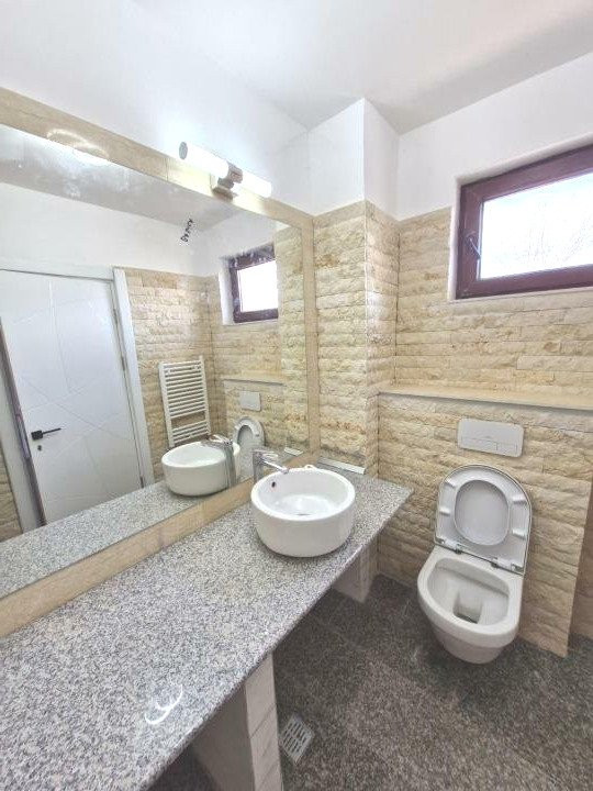 Vila, casa 5 camere, 2 parcari, Pipera, Aurel Vlaicu