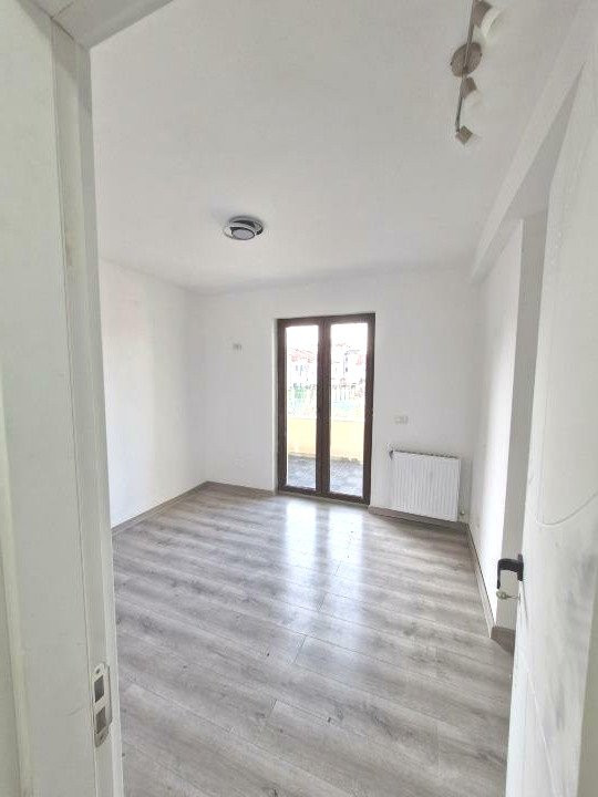 Vila, casa 5 camere, 2 parcari, Pipera, Aurel Vlaicu