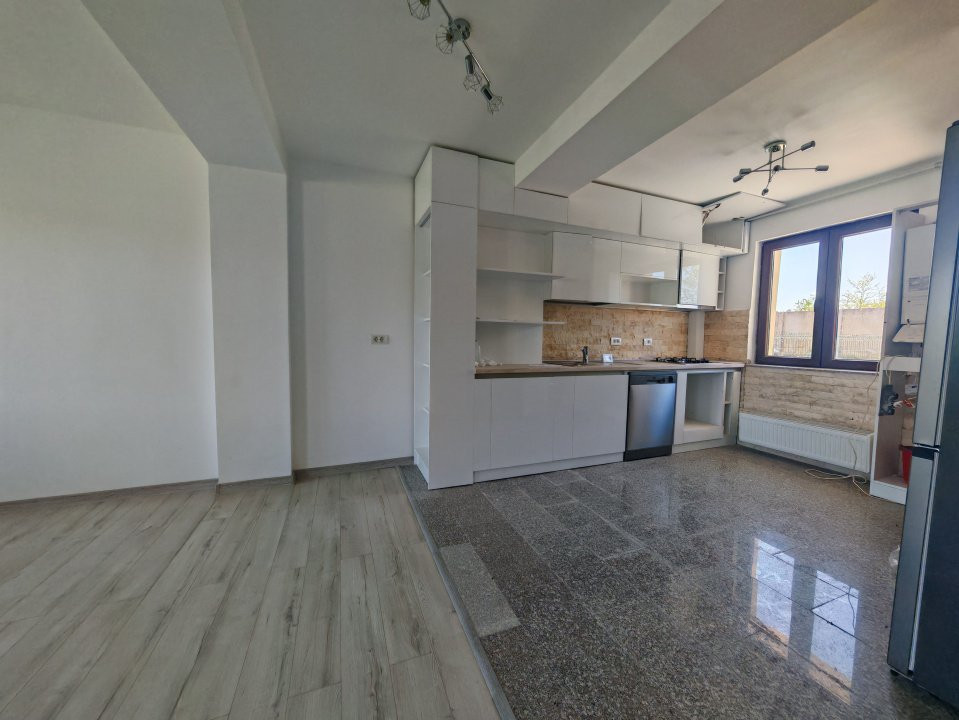 Vila, casa 5 camere, 2 parcari, Pipera, Aurel Vlaicu