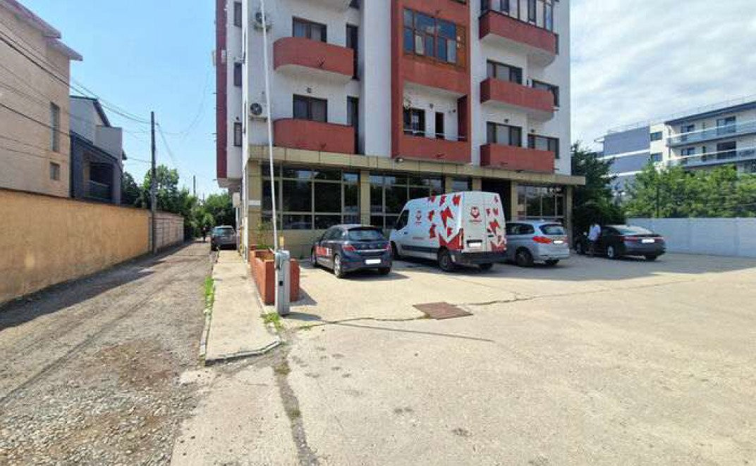 Spațiu comercial 790mp si teren 600mp - de inchiriat, Prelungirea Ghencea