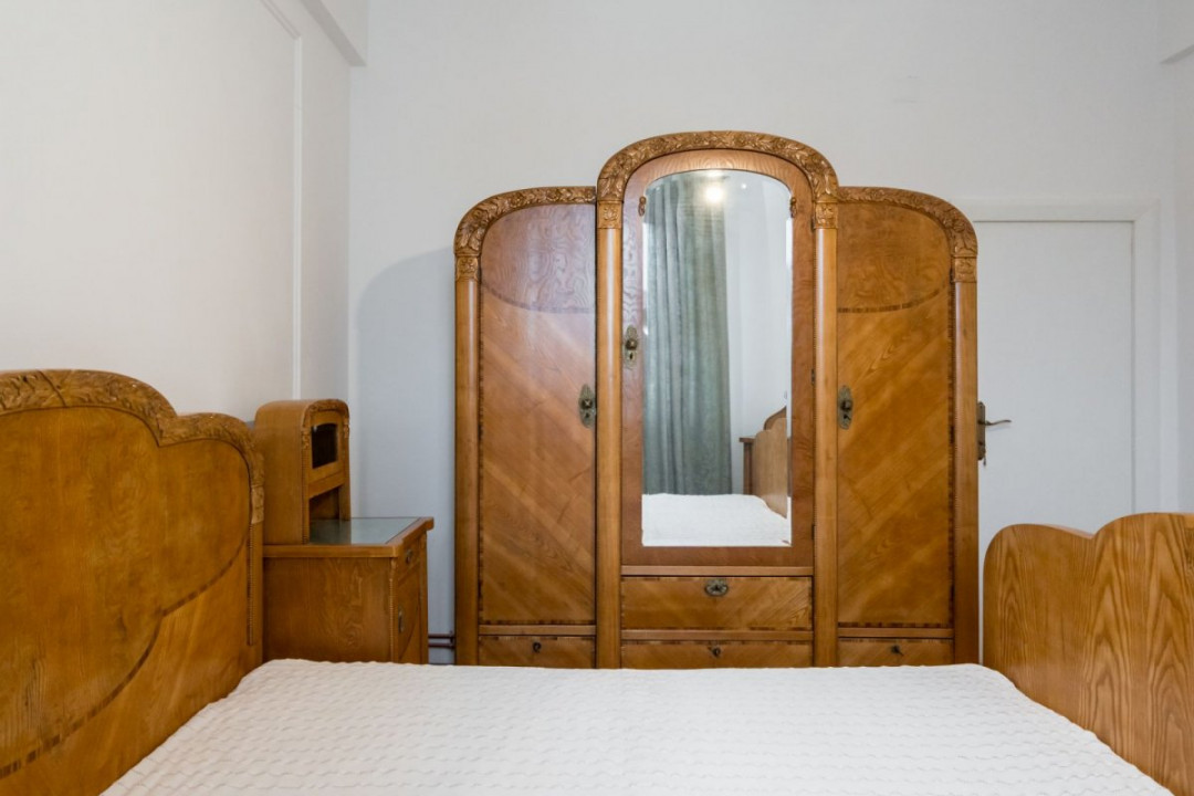 VAND APARTAMENT TREI CAMERE MAGNIFICE, SUPERB! APROAPE DE ORICE