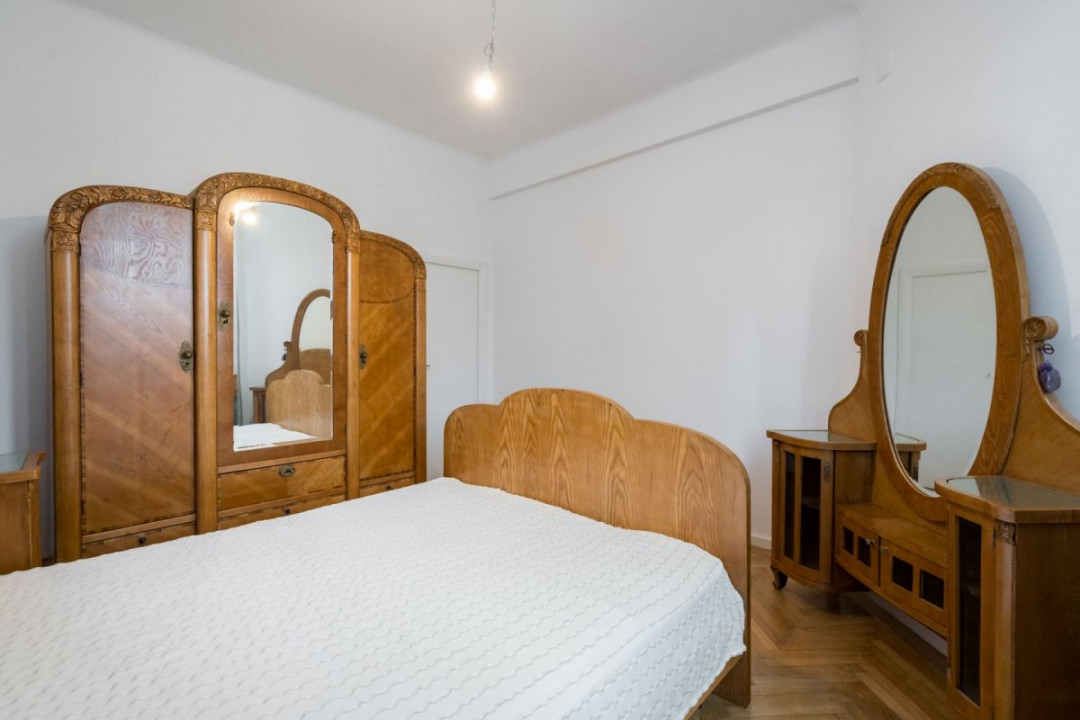 VAND APARTAMENT TREI CAMERE MAGNIFICE, SUPERB! APROAPE DE ORICE