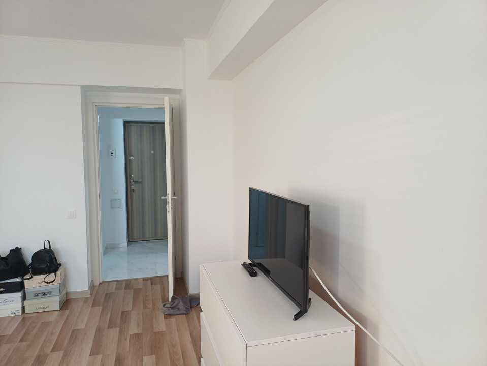 Garsonieră spațioasă de vânzare – Zona Big, Pitești