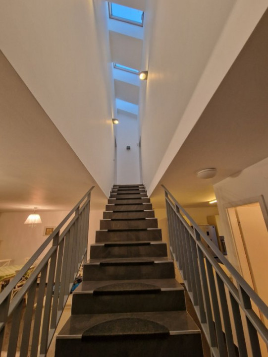 De Vanzare! Vila cu 3 camere in Pipera 