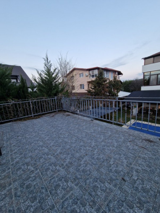 De Vanzare! Vila cu 3 camere in Pipera 