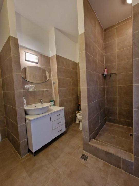 De Vanzare! Vila cu 3 camere in Pipera 