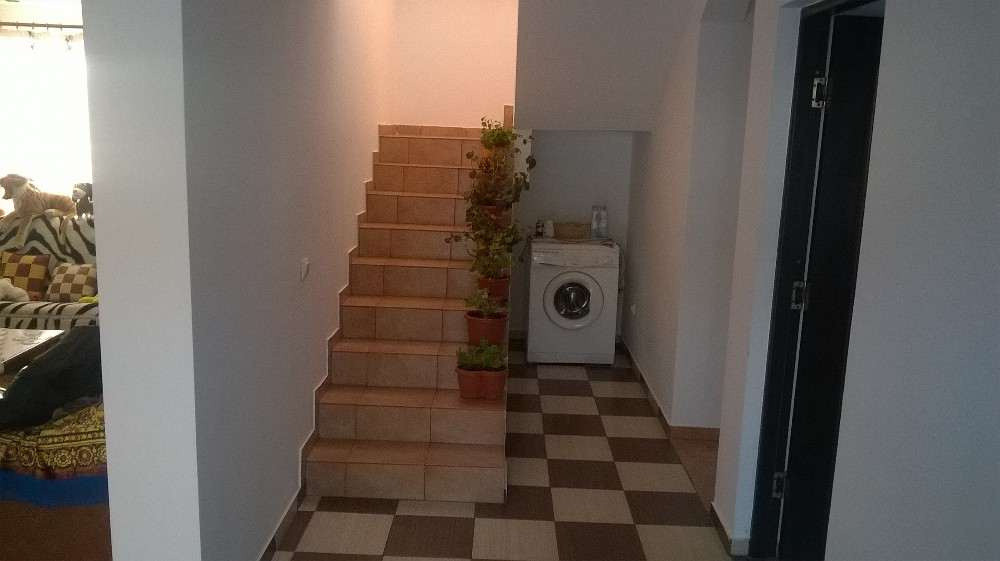 Casă spațioasă în Valea Mărului, cu anexa locuibilă și teren generos