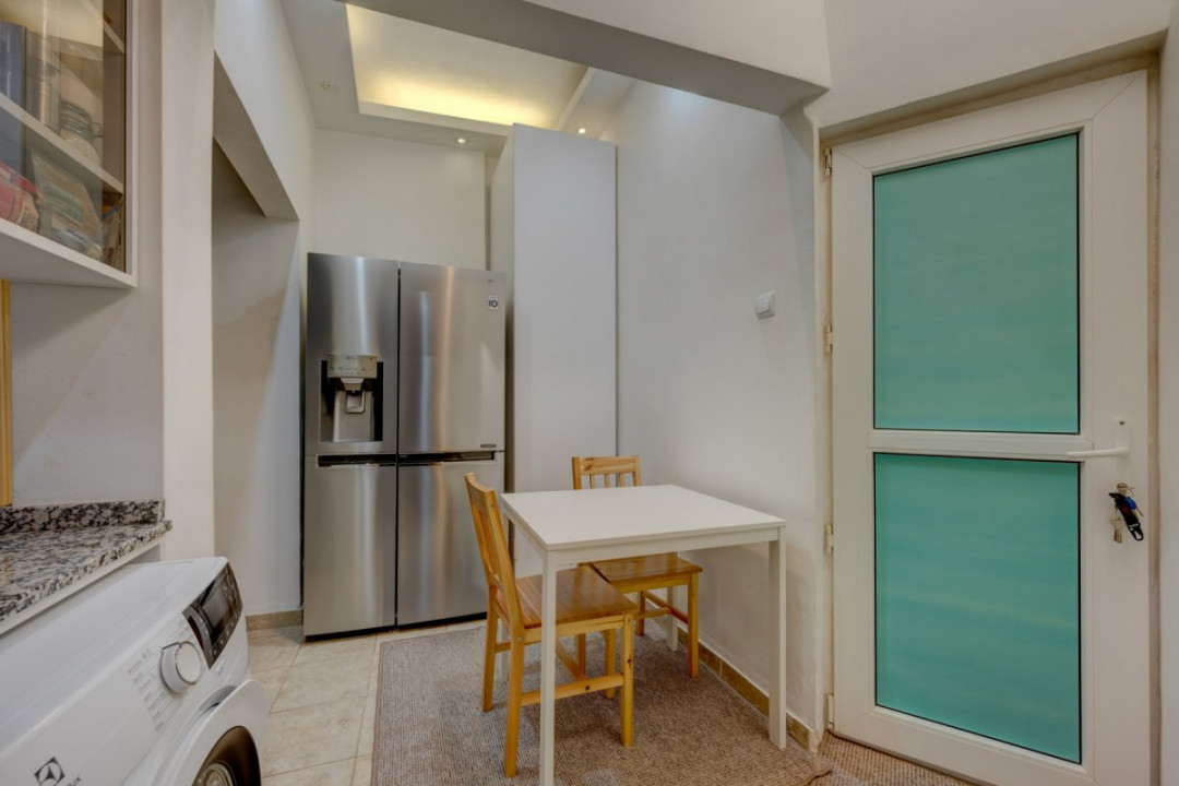 COTROCENI - CAROL DAVILA, APARTAMENT 3 CAMERE 58 MPU, PARTER!