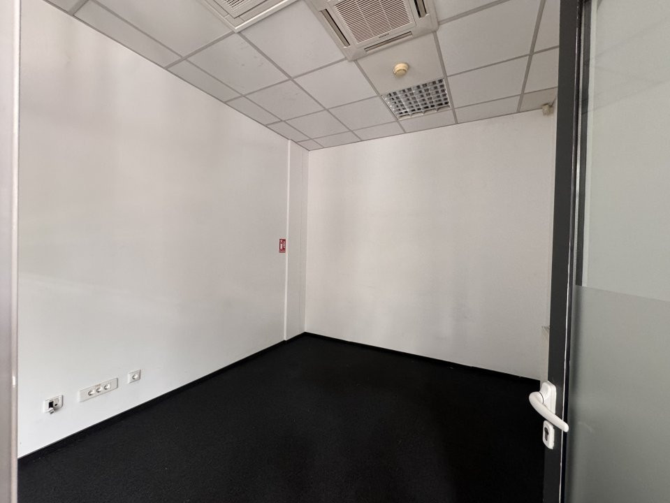Afi Mall - spatiu comercial / Vad Excelent / Disponibilitate imediata !