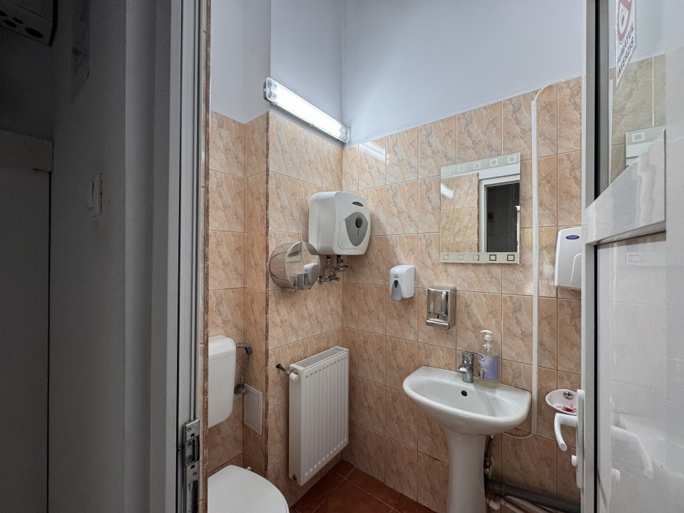 Afi Mall - spatiu comercial / Vad Excelent / Disponibilitate imediata !