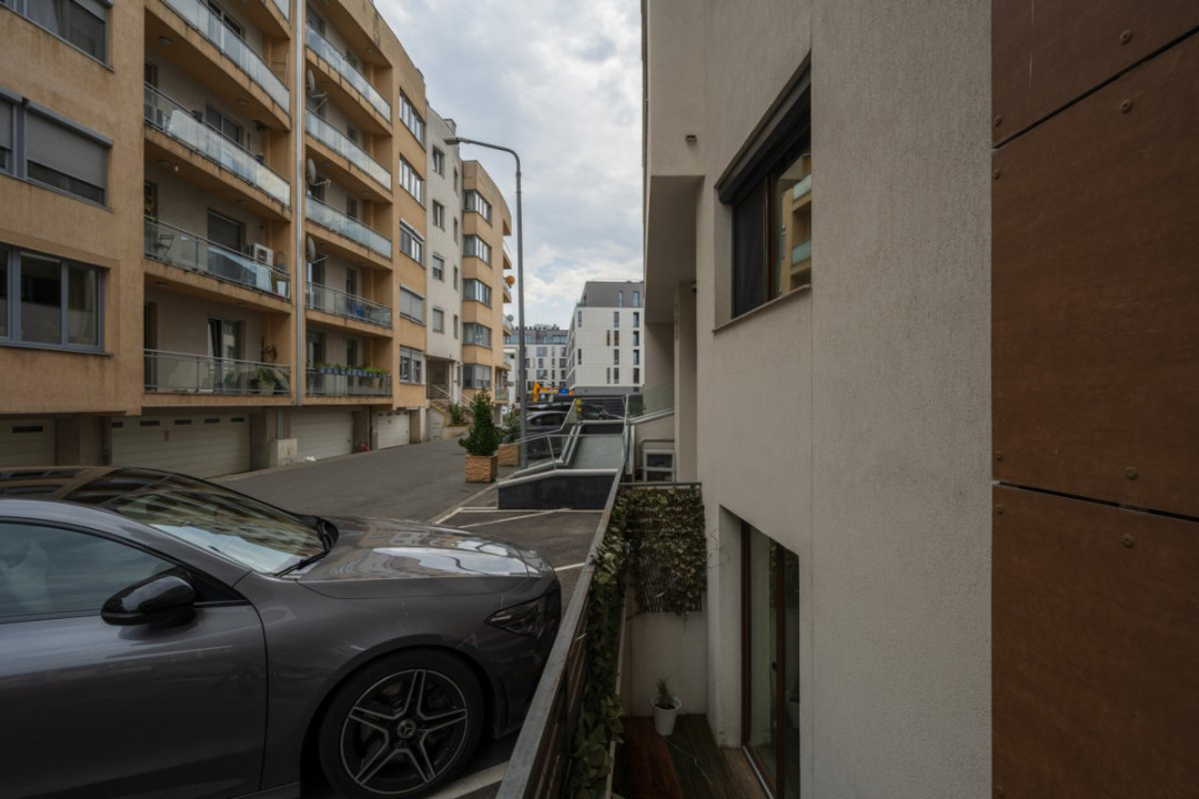 SOSEAUA NORDULUI-HERĂSTRĂU, GARSONIERĂ CU TERASA, 33MP! 