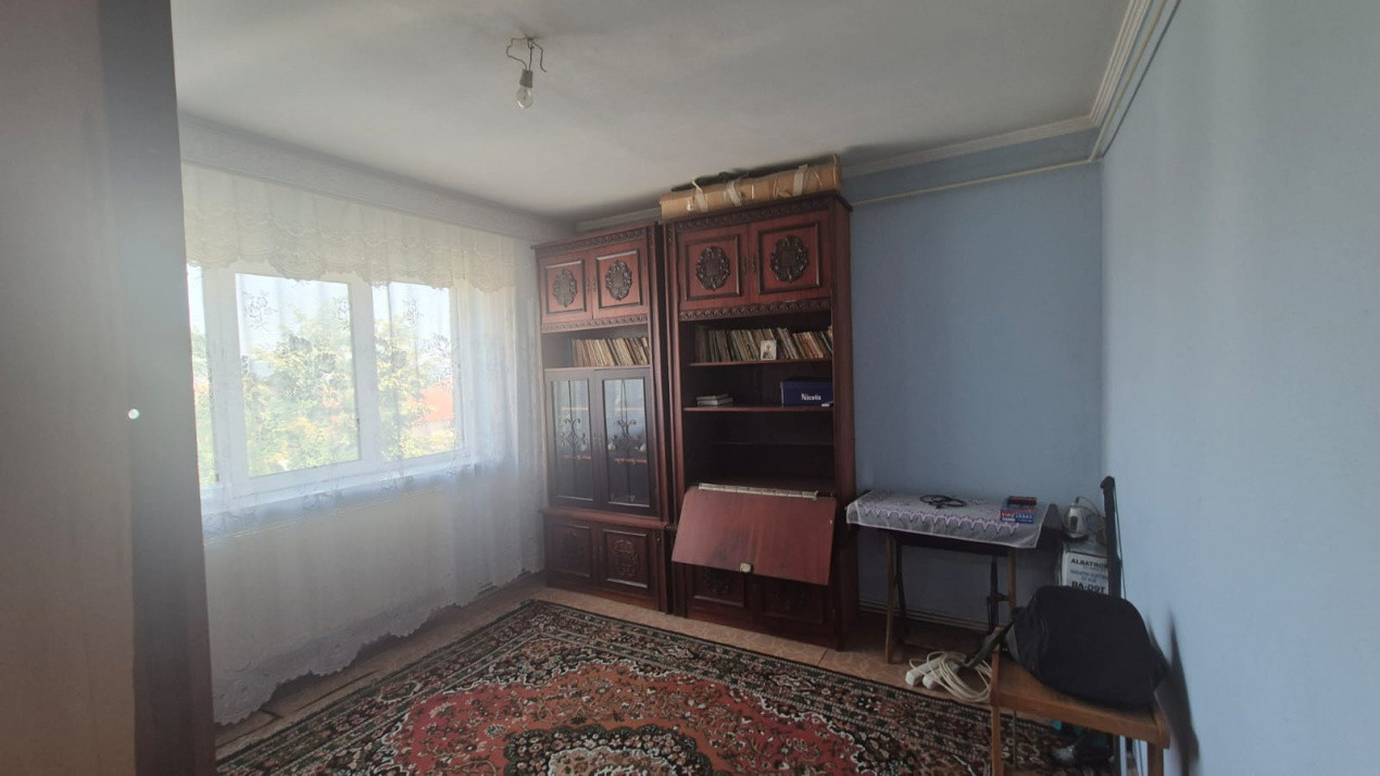  Vanzare apartament 3 camere Exercitiu
