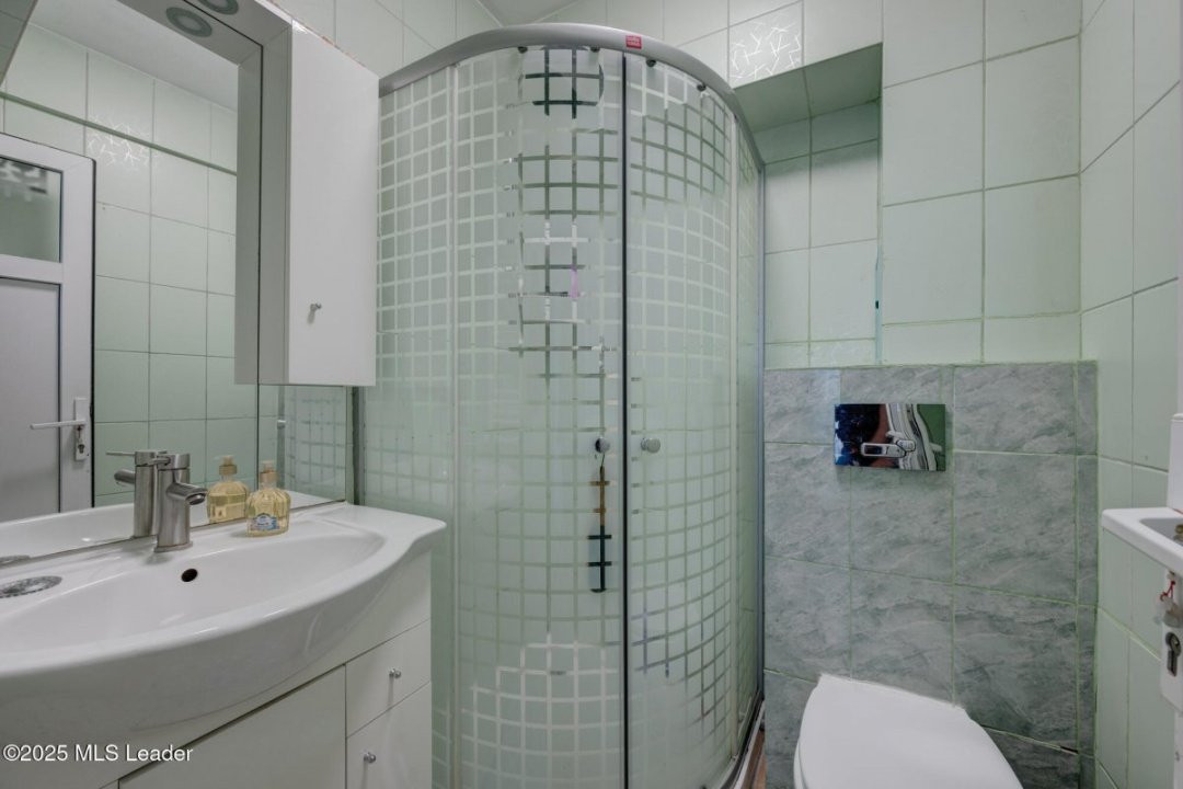 Vanzare cladire multifunctionala de, Floreasca-Pescariu
