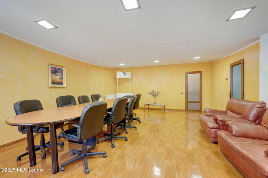 Vanzare cladire multifunctionala de, Floreasca-Pescariu