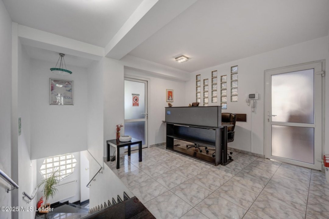 Vanzare cladire multifunctionala de, Floreasca-Pescariu