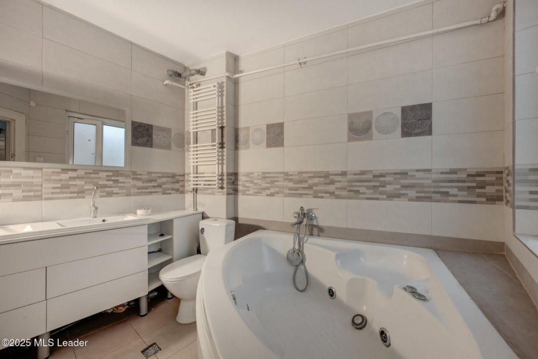 Apartament 3 camere, 122 mp, in vilă istorică - Bd. Carol I, nr. 59