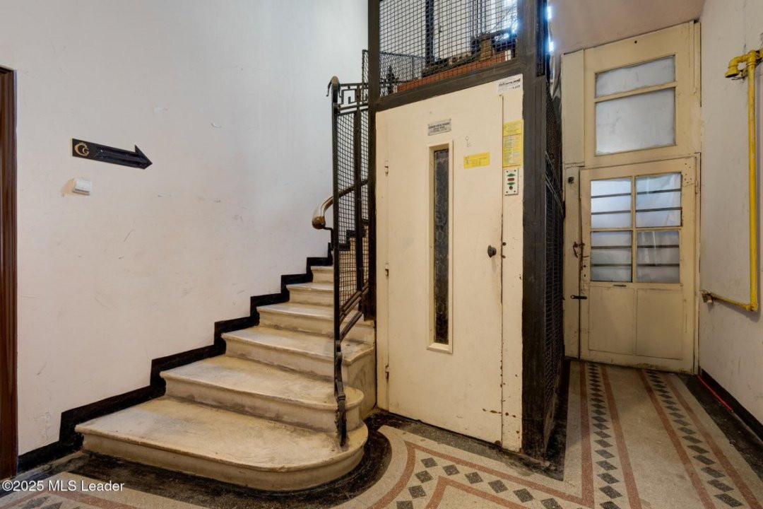 Apartament 3 camere, 122 mp, in vilă istorică - Bd. Carol I, nr. 59