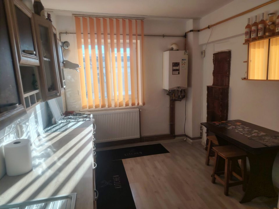 De vânzare –apartament situat în Băbeni, județul Vâlcea 