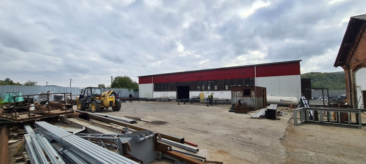 Spațiu industrial - hala productie si depozitare - PUCIOASA