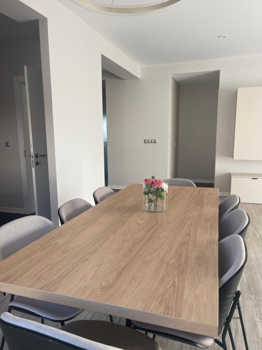 Vila individuala de vanzare 4 camere Crevedia - Samurcasi
