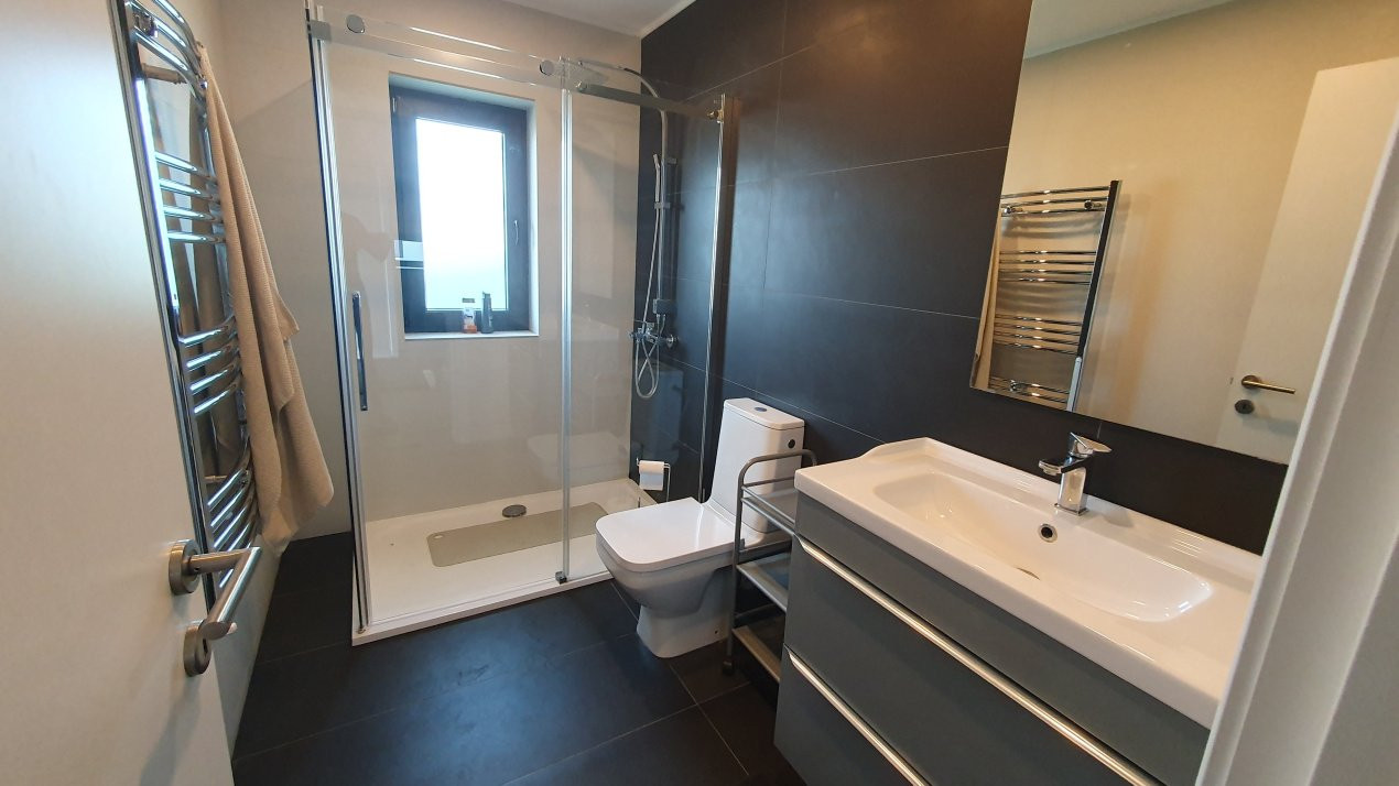 Vila individuala de vanzare 4 camere Crevedia - Samurcasi