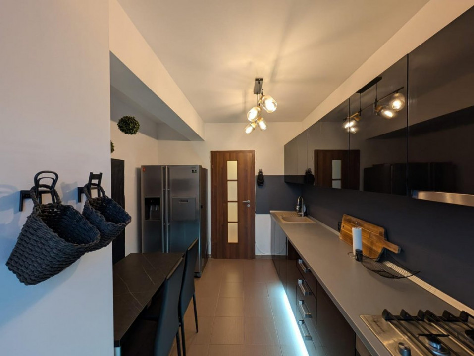 De Închiriat: Apartament Superb 3 Camere + Loc de Parcare